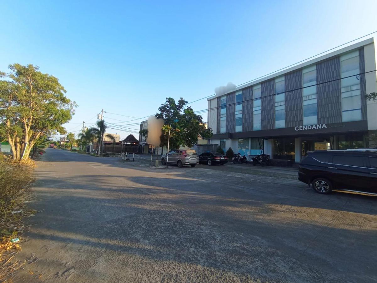Cendana Coliving Solo Baru Hotel Exterior foto