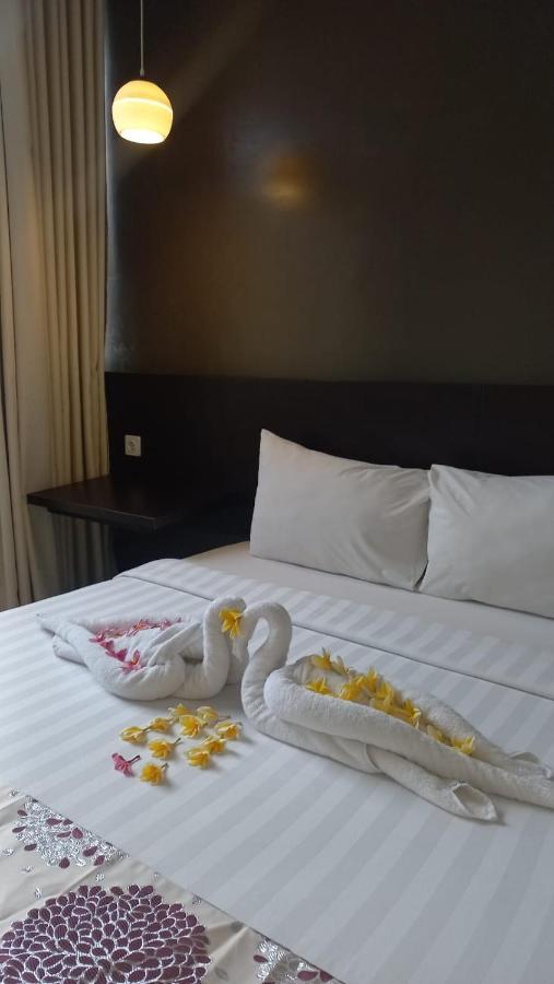 Cendana Coliving Solo Baru Hotel Exterior foto