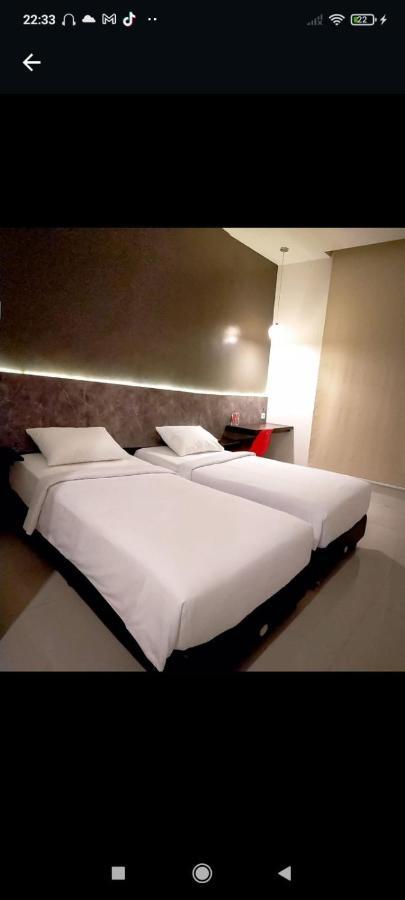 Cendana Coliving Solo Baru Hotel Exterior foto