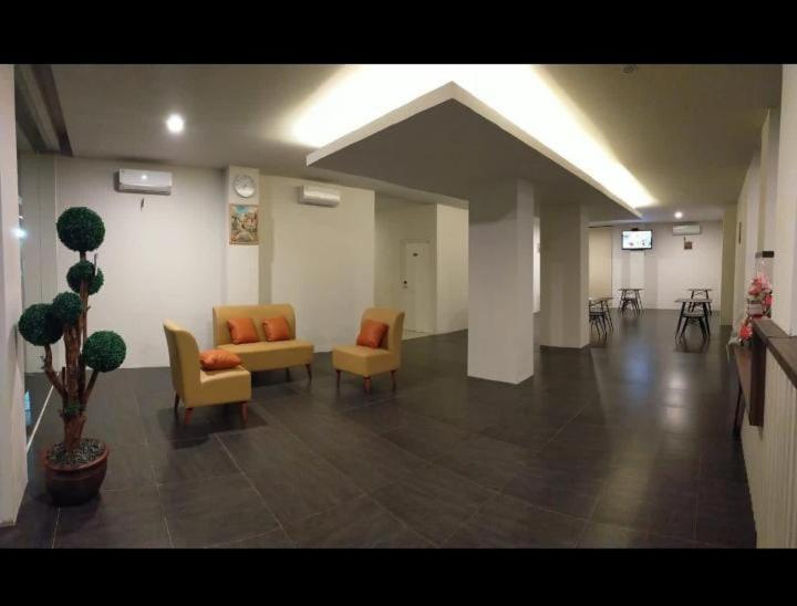 Cendana Coliving Solo Baru Hotel Exterior foto